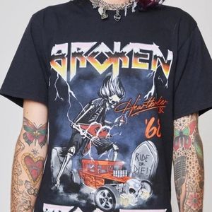 Broken promises tee